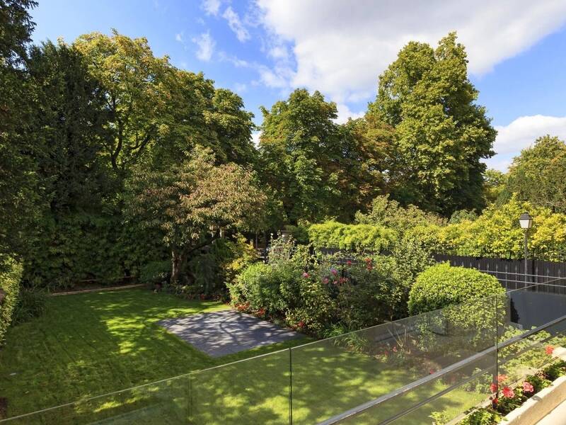 Maison à louer, 350m², NEUILLY SUR SEINE