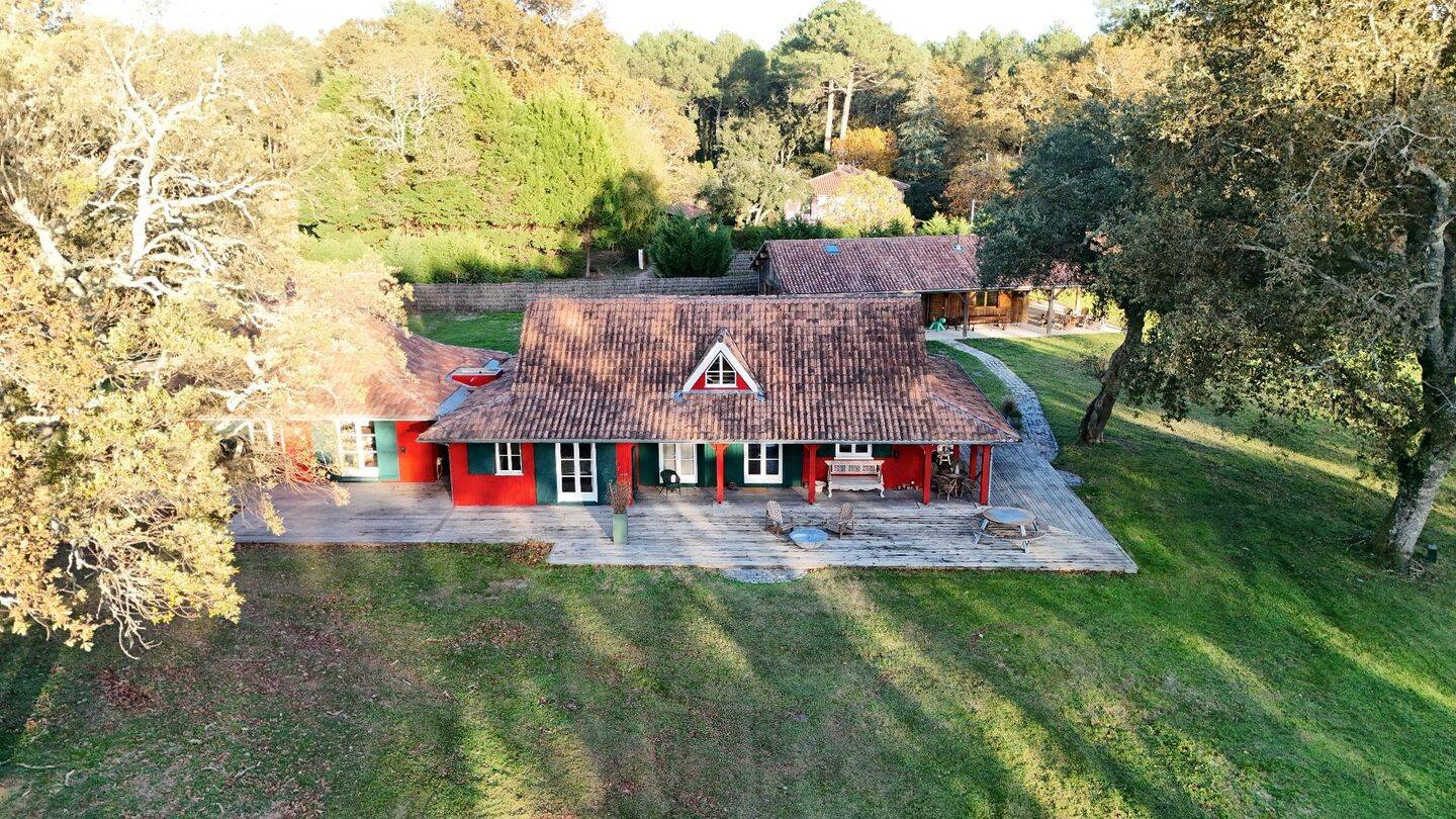 Maison à vendre, 392m², VIELLE SAINT GIRONS
