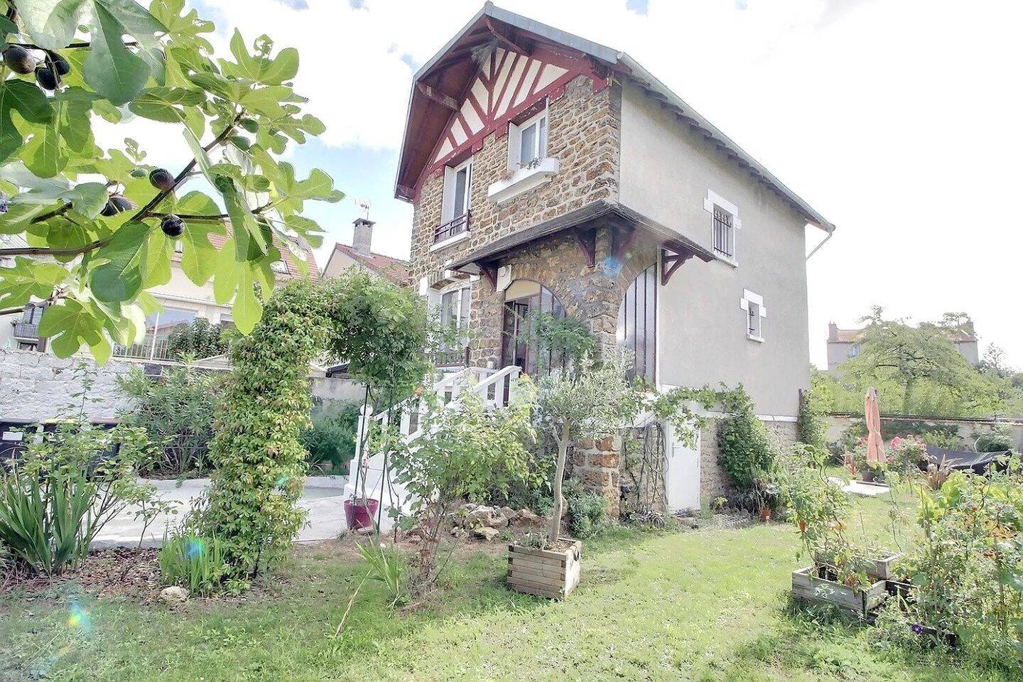 Maison à vendre, 0m², SAINT MAUR DES FOSSES