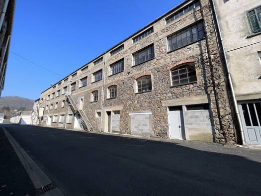 Immeuble à vendre 567 000 € 4 700 m² Bort-les-Orgues 19110