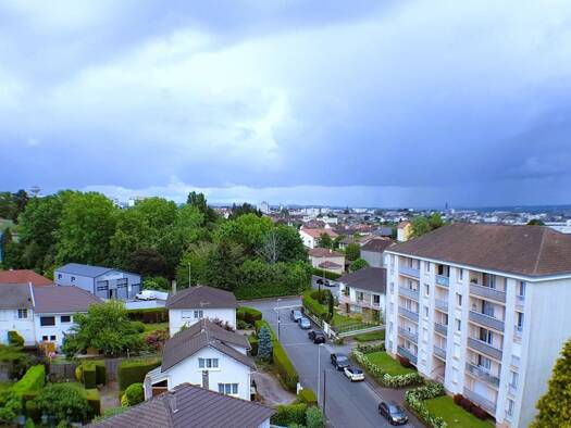 Appartement à vendre 105 000 € 3 pièces 2 chambres 64 m² Étage 7/7 CHU Limoges 87000