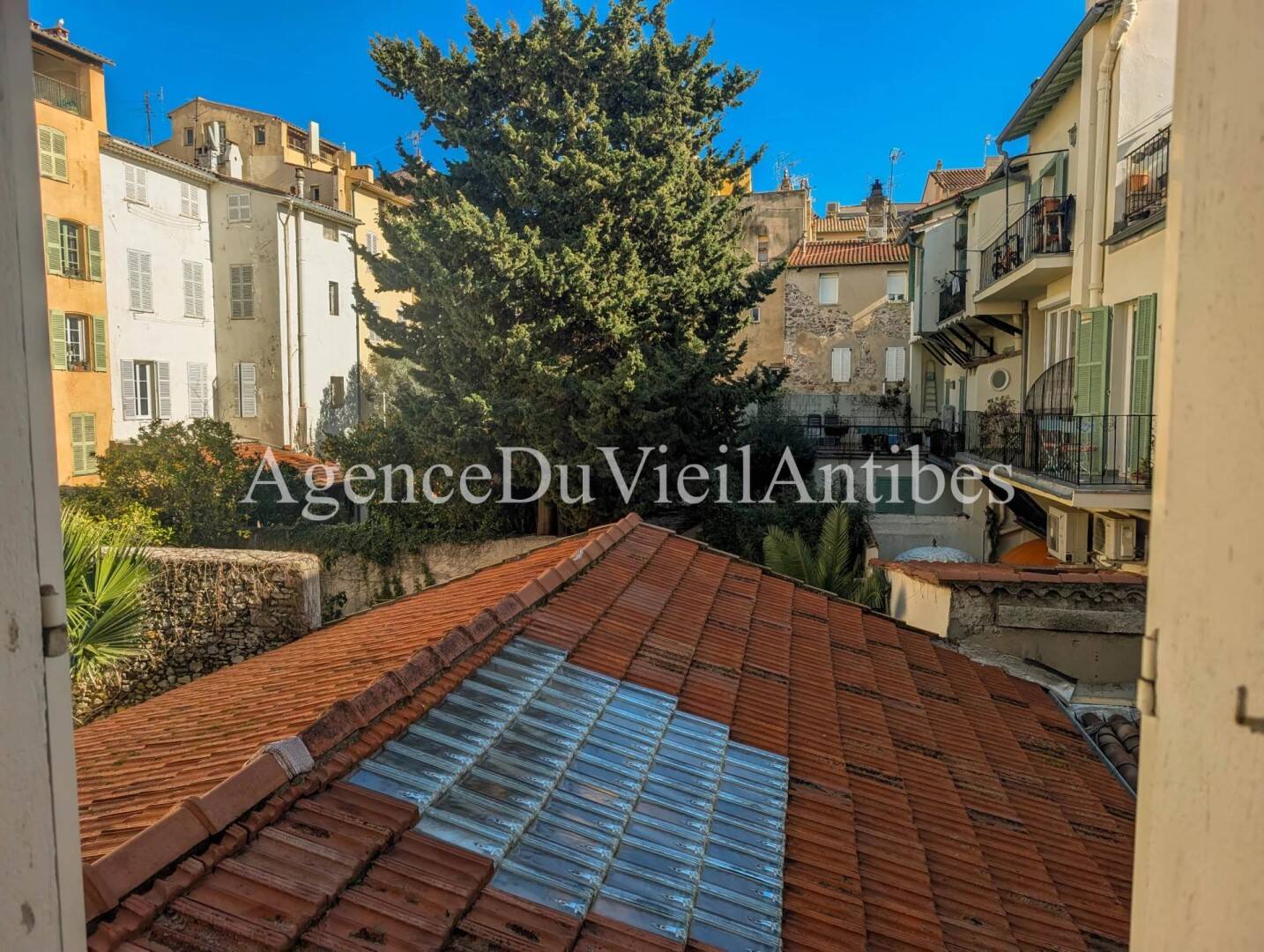 Maison à louer, 37m², ANTIBES