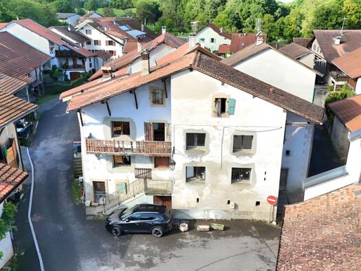 Maison à vendre 263 000 € 5 pièces 3 chambres 110 m² 239 m² de terrain Perrignier 74550