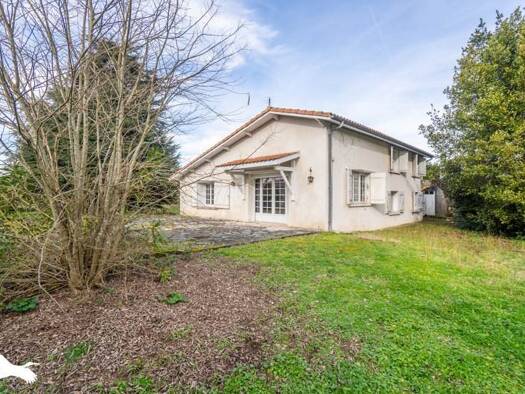 Maison à vendre 241 960 € 5 pièces 3 chambres 127 m² 691 m² de terrain Beautiran 33640