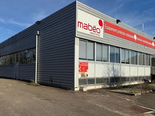 Local d'activités à louer 5 200 € 837 m² d'espace de stockage Tilleroyes Besançon 25000