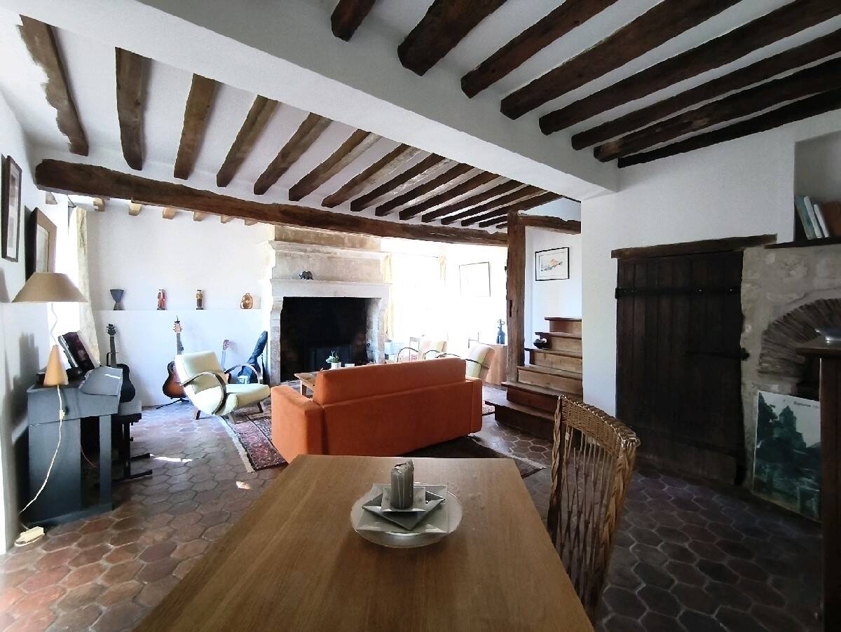 Maison à vendre, 209m², VALLANGOUJARD