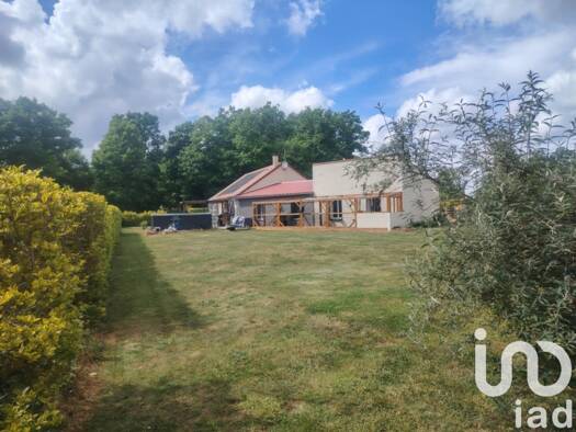Maison à vendre 276 500 € 7 pièces 5 chambres 150 m² 1 518 m² de terrain La Croisille 27190