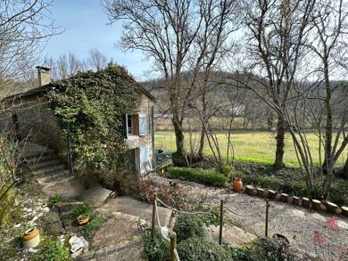 Maison à vendre 440 800 € 8 pièces 6 chambres 183,3 m² 3 800 m² de terrain Belaye 46140