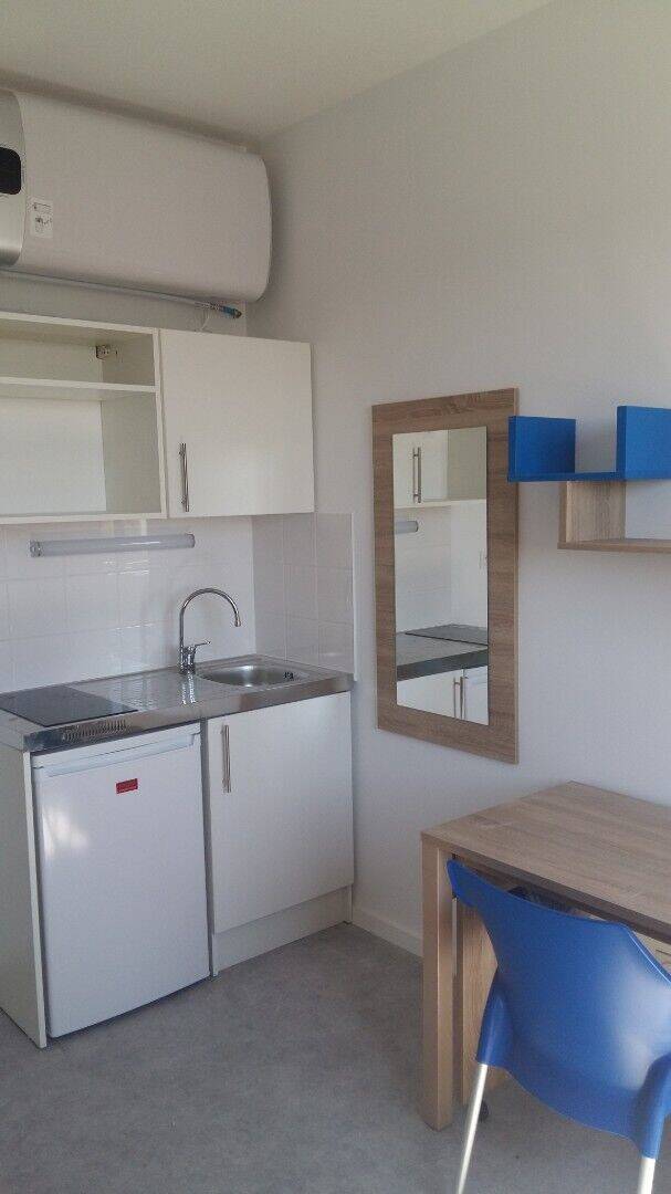 Maison à louer, 18m², CALUIRE ET CUIRE