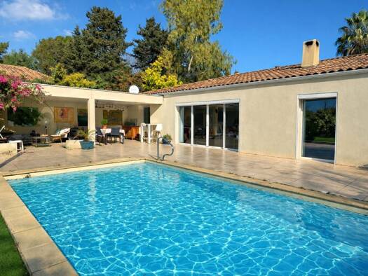 Maison de plain-pied à vendre 499 000 € 4 pièces 2 chambres 155 m² 1 203 m² de terrain Coulobres 34290