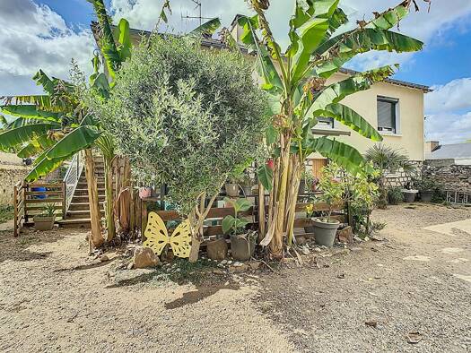 Maison à vendre 211 460 € 7 pièces 5 chambres 128 m² 455 m² de terrain Tierce 49125