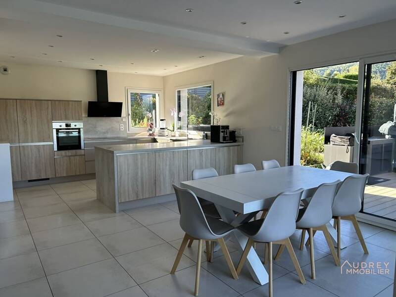 Maison à vendre, 141m², VAULNAVEYS LE HAUT