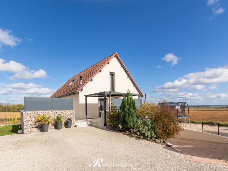 Maison à vendre, 130m², BELLEFOND