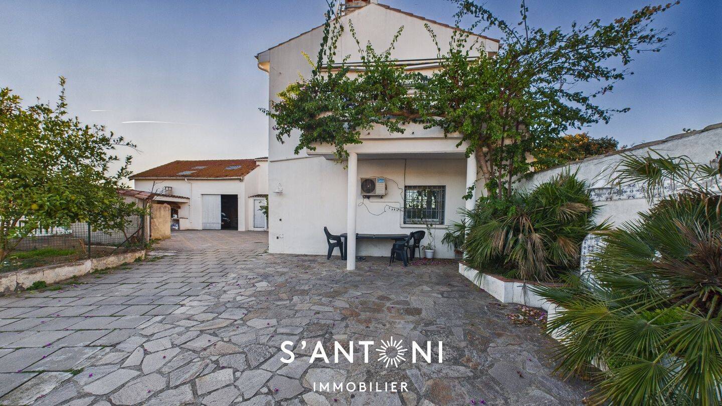 Maison à vendre, 156m², BEZIERS