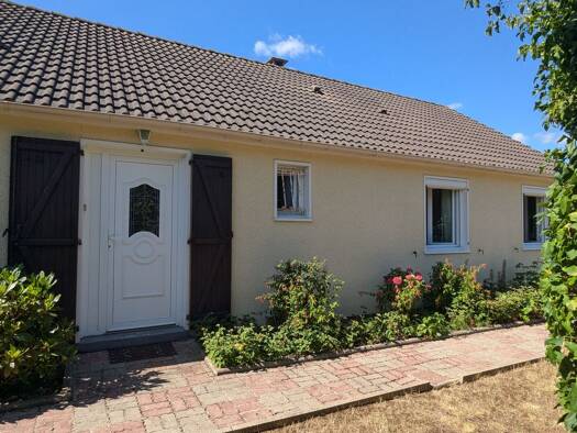 Maison de plain-pied à vendre 285 000 € 6 pièces 4 chambres 134 m² 770 m² de terrain Sud Val-de-Reuil 27100