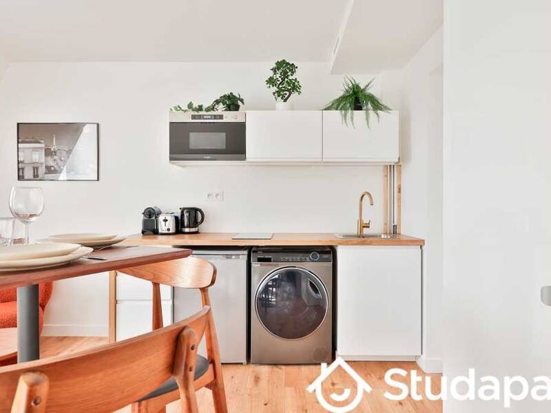 Maison à louer, 26m², PARIS 16E