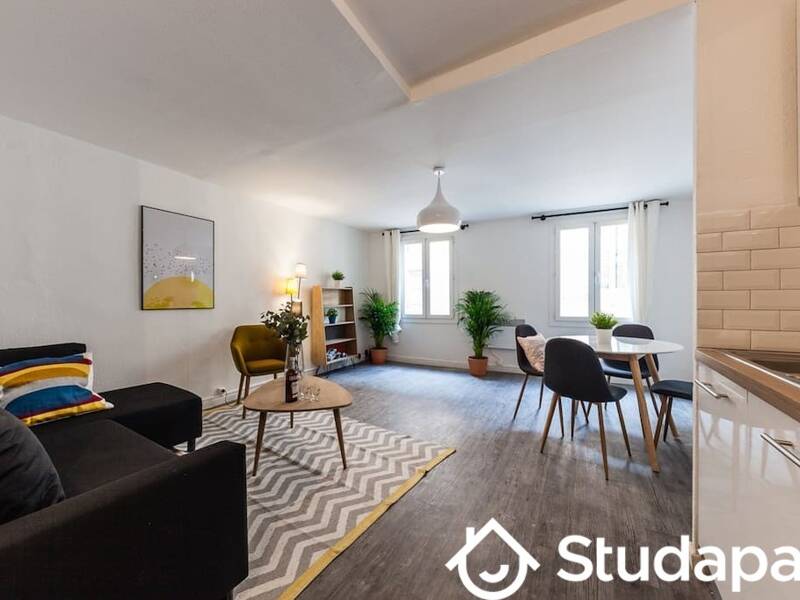 Maison à louer, 40m², MARSEILLE 2E