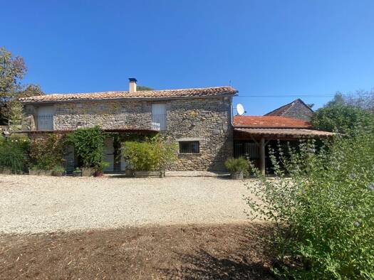 Maison à vendre 227 000 € 5 pièces 2 chambres 105 m² 3 000 m² de terrain Caylus 82160