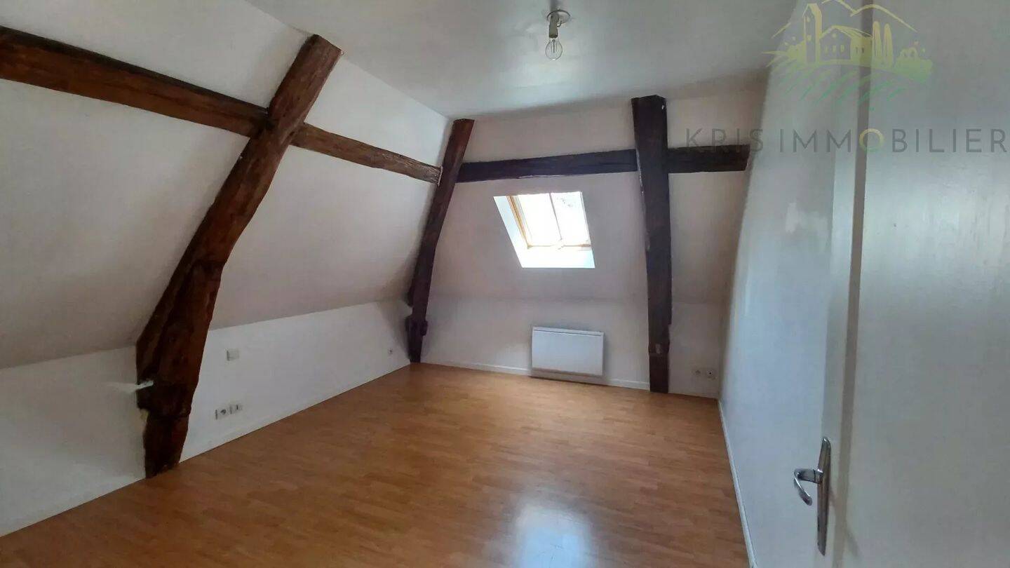 Maison à louer, 50m², MONTREUIL AUX LIONS