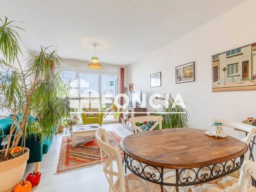 Appartement à louer 830 € 3 pièces 2 chambres 62,8 m² Étage 1/2 Gare-Saint Michel Les Sables-d'Olonne 85100