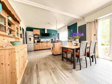 Maison à vendre 347 985 € 6 pièces 4 chambres 121 m² 1 352 m² de terrain Plomeur 29120