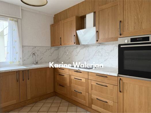 Appartement à vendre 189 274 € 3 pièces 2 chambres 98 m² Étage 4/5 Zone d'Activité Henin-Beaumont-Montigny Hénin-Beaumont 62110