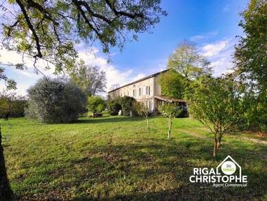 Ferme à vendre 593 000 € 16 pièces 9 chambres 490 m² 9 155 m² de terrain Puylaurens 81700