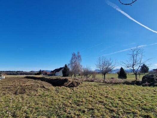Terrain constructible viabilisé à vendre 160 000 € 674 m² de terrain Chilly 74270