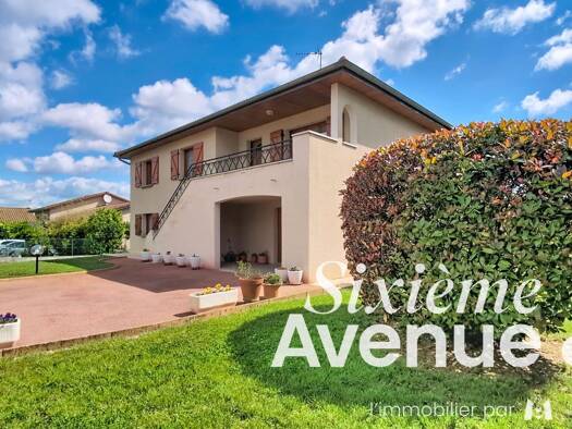 Maison à vendre 399 000 € 5 pièces 2 chambres 180 m² 731 m² de terrain Mi Plaine-Manissieux-Village Saint-Priest 69800