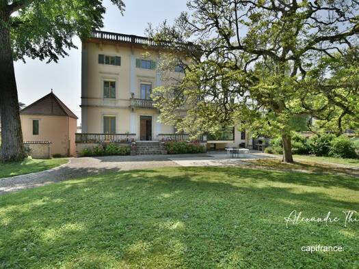 Maison à vendre 599 000 € 12 pièces 7 chambres 361 m² 1 597 m² de terrain Chazey-sur-Ain 01150