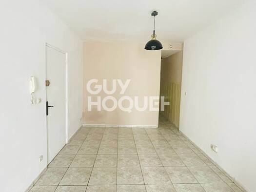 Appartement à louer 560 € 2 pièces 1 chambre 35 m² RDC Mont Saint Clair-Hôtel de Ville Sète 34200