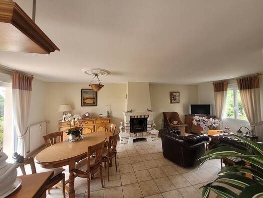 Maison de plain-pied en viager 334 500 € 4 pièces 3 chambres 110 m² 420 m² de terrain Agora Granville 50400