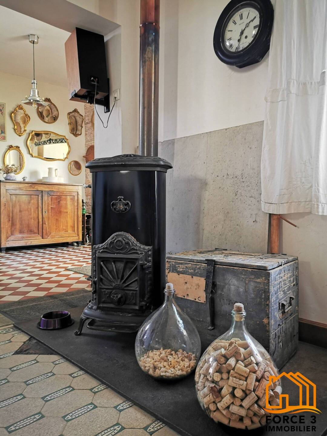 Maison à vendre, 250m², SAINT JULIEN EN BORN