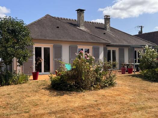 Maison de plain-pied à vendre 282 500 € 5 pièces 3 chambres 102 m² 825 m² de terrain Saint-Georges-sur-Fontaine 76690