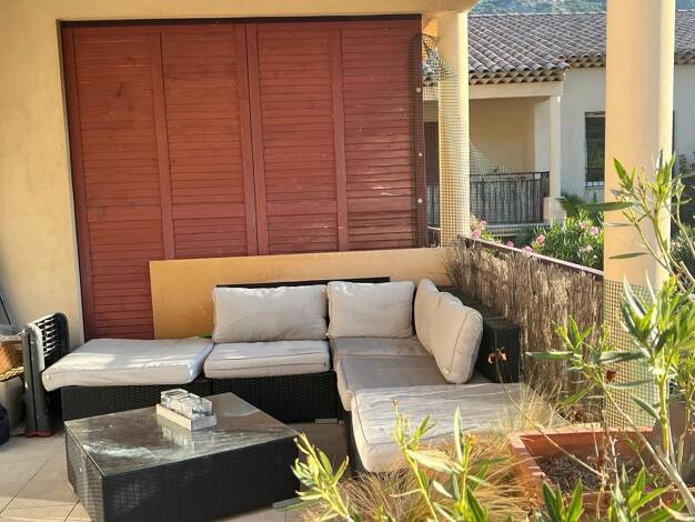 Appartement à vendre 335 000 € 3 pièces 2 chambres 66 m² RDC Vauvenargues 13126