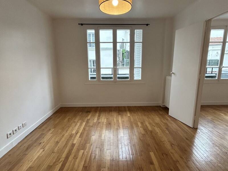 Maison à louer, 77m², PARIS 18E