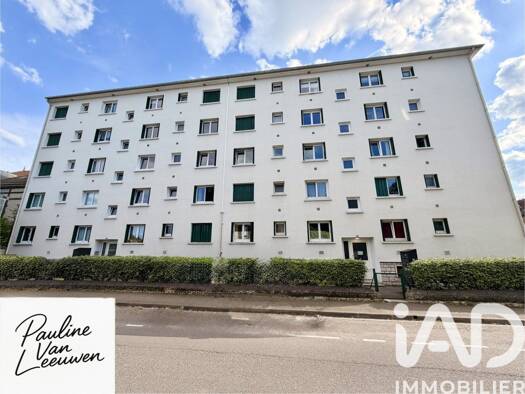 Appartement à vendre 74 000 € 4 pièces 2 chambres 64 m² Étage 4/4 Sainte Savine Est Sainte-Savine 10300