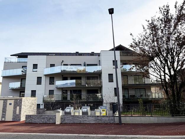 Appartement à vendre - neuf 655 000 € 4 pièces 3 chambres 89 m² RDC/4 Sud Ouest Divonne-les-Bains 01220