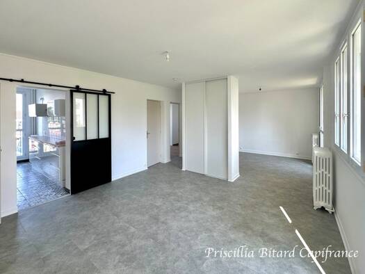 Appartement à vendre 181 793 € 5 pièces 3 chambres 78 m² RDC Casse Aux Pretres Rochefort 17300