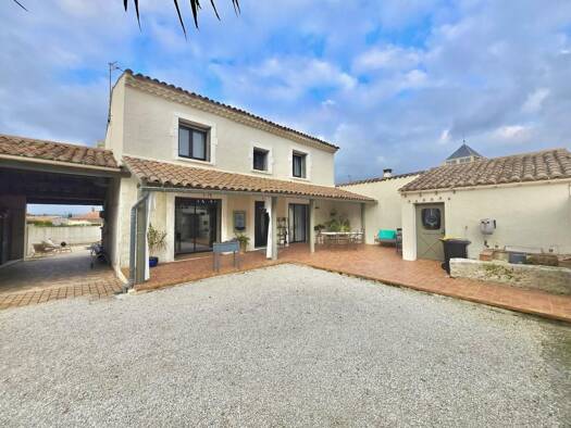 Maison de ville à vendre 435 000 € 5 pièces 4 chambres 132 m² 590 m² de terrain Nord Bouillargues 30230