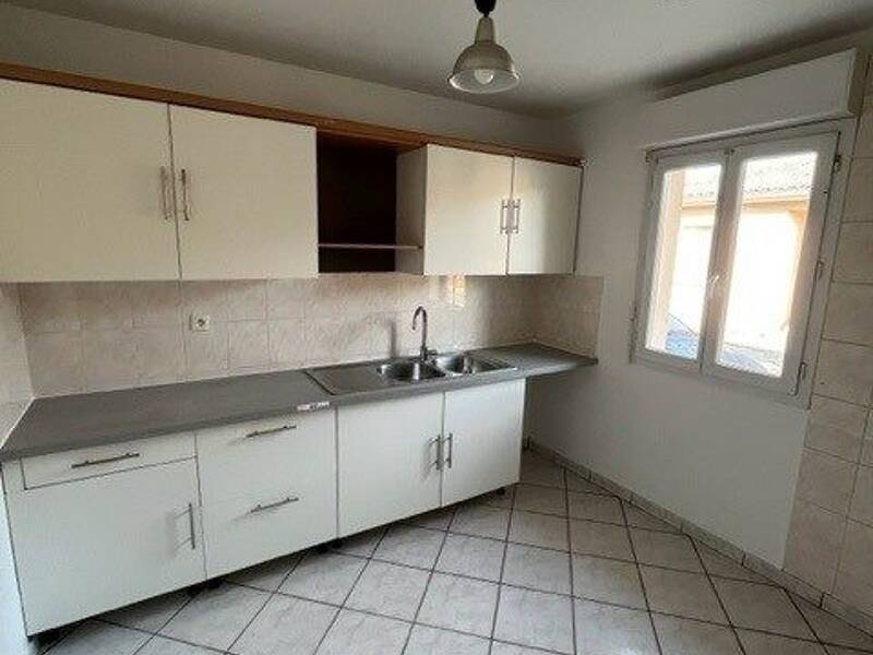 Maison à louer, 75m², CEZAC