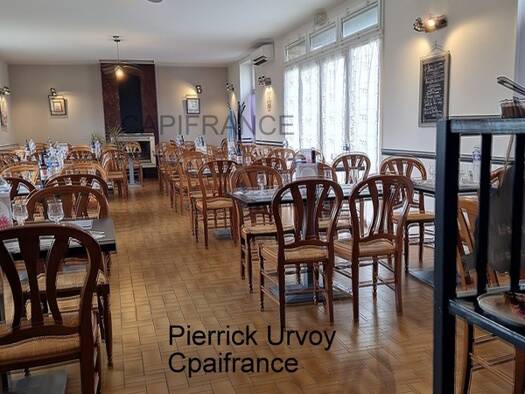 Restaurant à vendre Fonds de commerce 299 500 € 270 m² d'espace de restauration Pédernec 22540