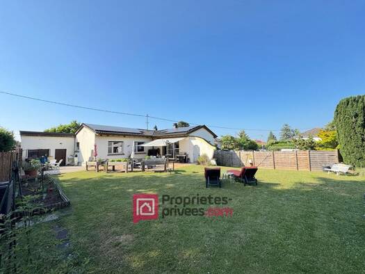 Maison de plain-pied à vendre 458 000 € 7 pièces 4 chambres 160 m² 727 m² de terrain Furdenheim 67117