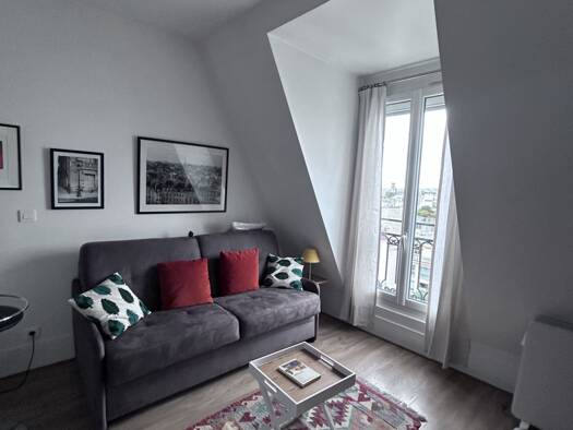 Appartement à louer 1 094 € 1 pièce 15 m² 7ème étage Notre Dame des Champs Paris 6ème 75006