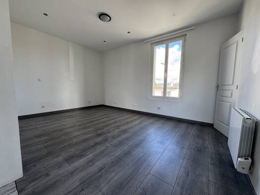 Appartement à vendre 34 500 € 2 pièces 1 chambre 43 m² Étage 1/1 Montluçon 03100