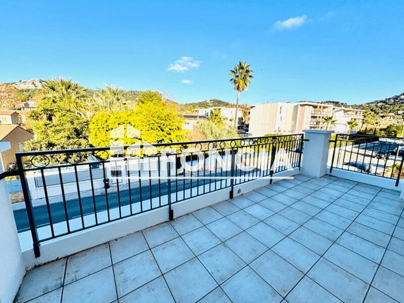 Maison à louer, 47m², HYERES