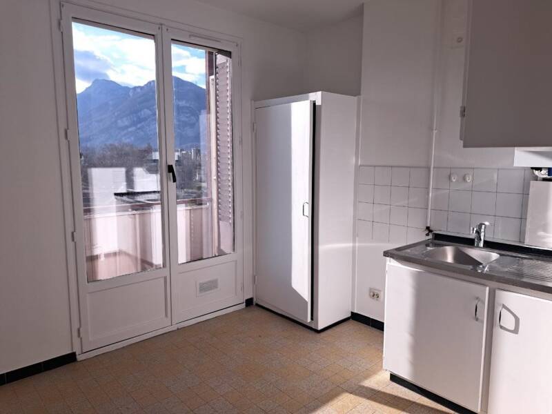 Maison à louer, 27m², SAINT EGREVE