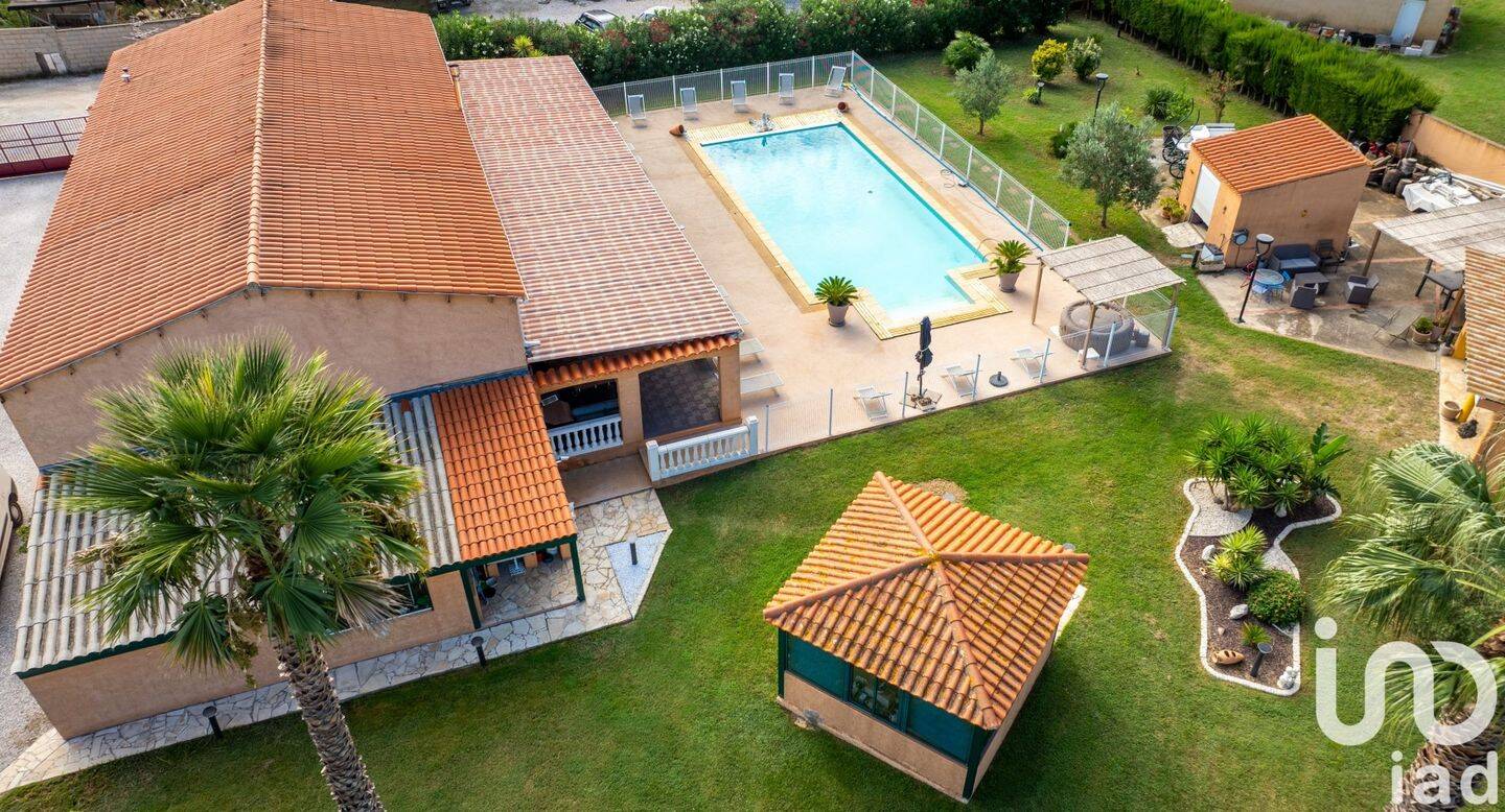 Maison à vendre, 260m², VILLENEUVE DE LA RAHO