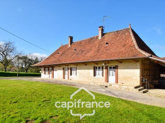 Maison de plain-pied à vendre 118 000 € 4 pièces 3 chambres 97 m² 2 239 m² de terrain Beaurepaire-en-Bresse 71580