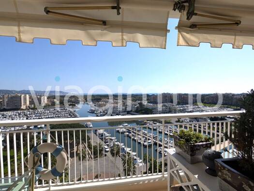 Appartement en viager occupé Bouquet 141 998 € 2 pièces 1 chambre 50 m² Étage 9/12 Cannes Marina-La Roubine Mandelieu-la-Napoule 06210